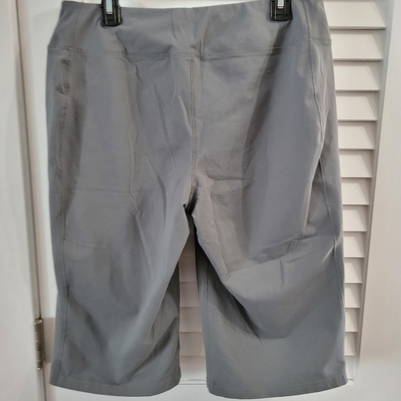 Lands end wide leg crop  gray active pant size L - Picture 2 of 6